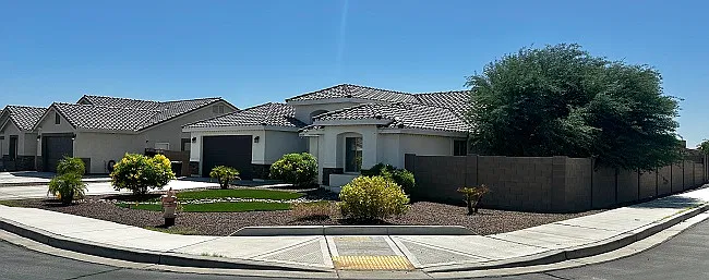 4 bed, 2160 sqft, $2,500 — Photo 3