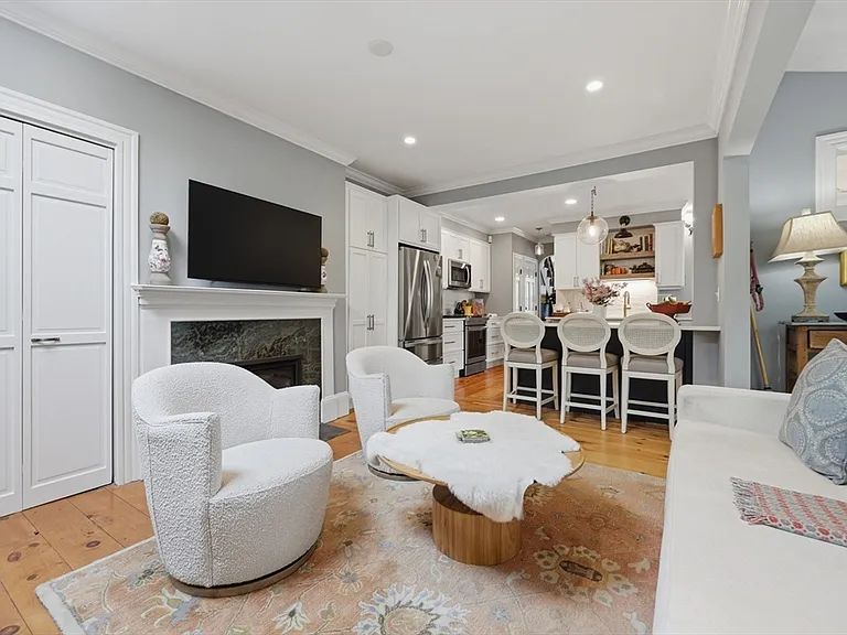 37 Marlboro St #37 — Photo 11
