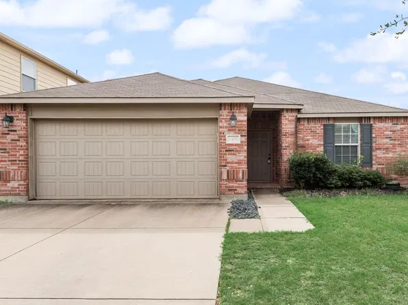 2416 Canchim St, Fort Worth, TX 76131
