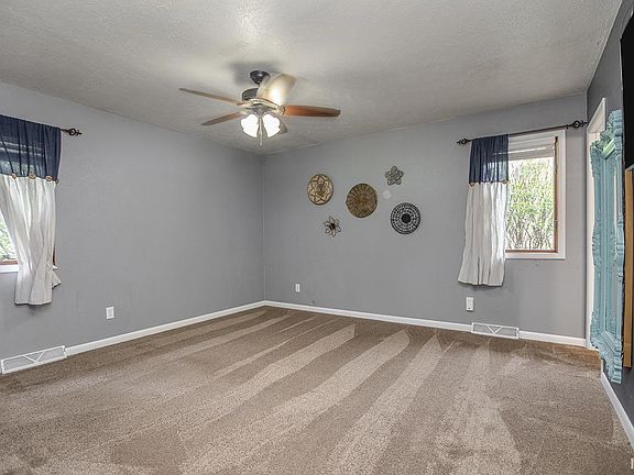 3rd image of 57375 County Road 100