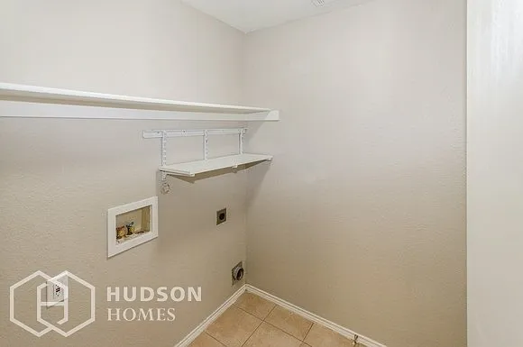 1413 Misty Meadow Dr — Photo 10