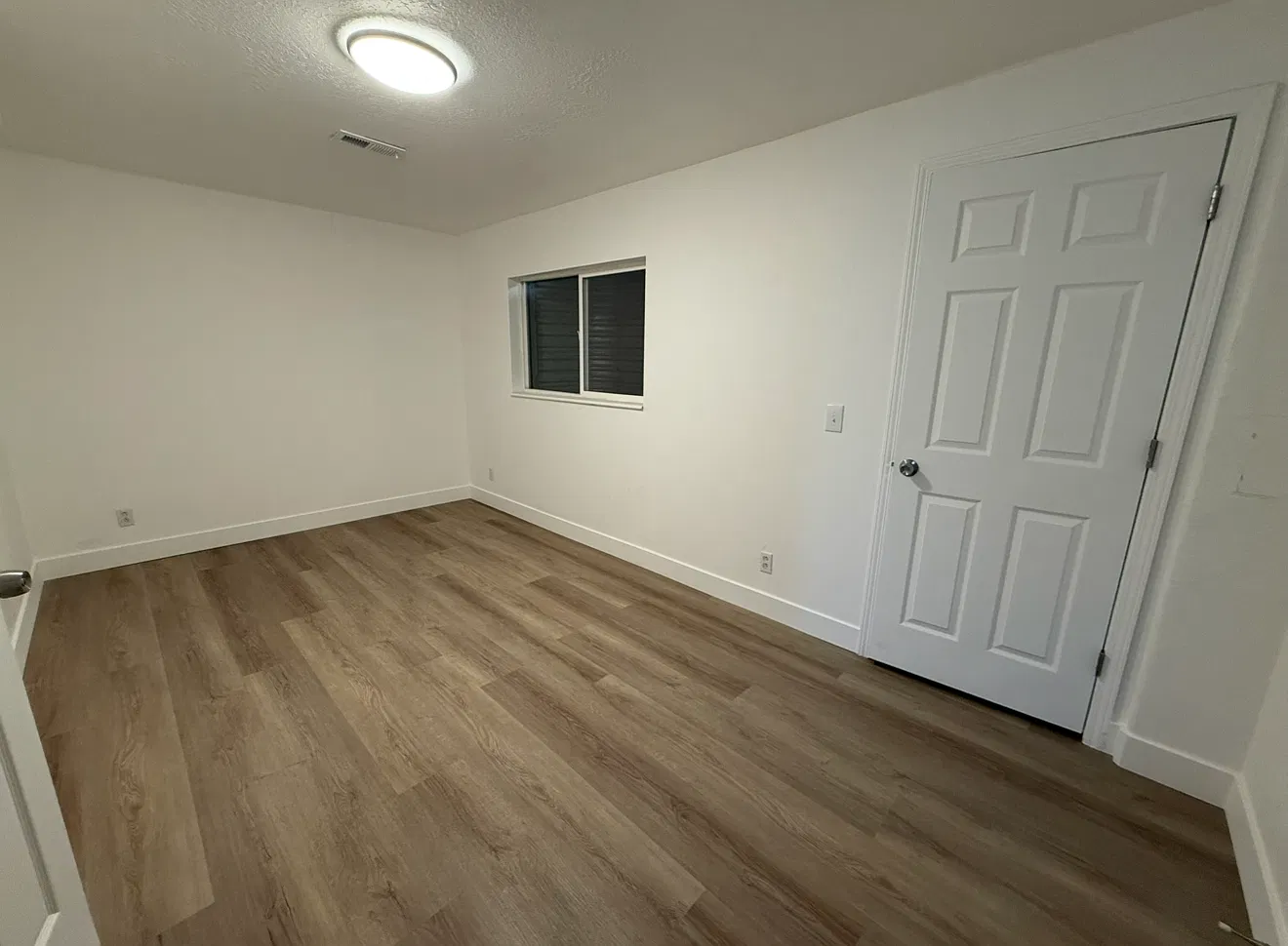 2 bed, $1,600 — Photo 2