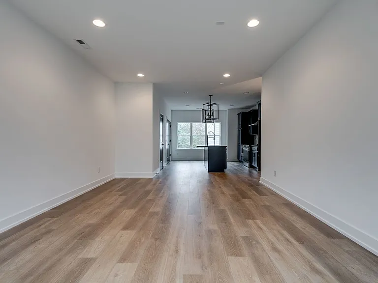 862 W Sharpe Ave #4 — Photo 14