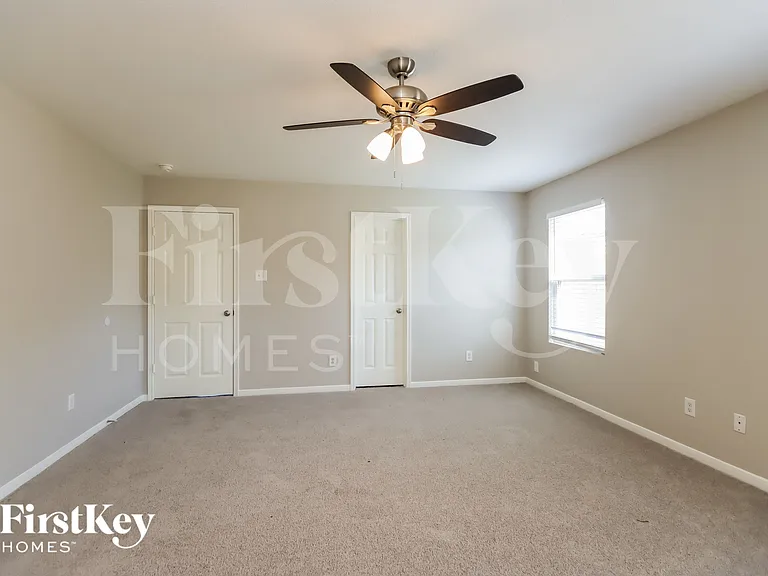 5619 Cinnamon Lake Dr — Photo 9