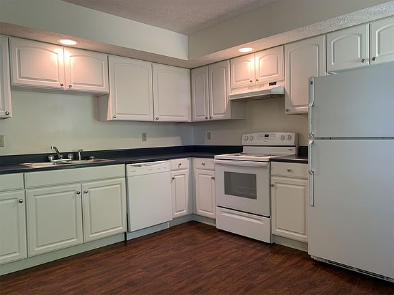 4th image of 5 Thistlewood Ln