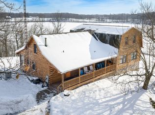 7991 N Rose Rd, Delton, MI 49046