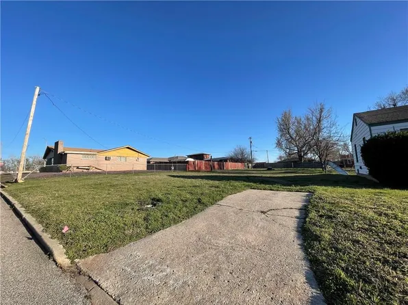 2524 NE 19th St #12 & 13, Oklahoma City, OK 73111