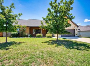 707 Darlington Dr, Fredericksburg, TX 78624