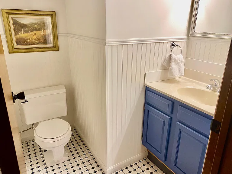 337 Saint Charles St — Photo 17