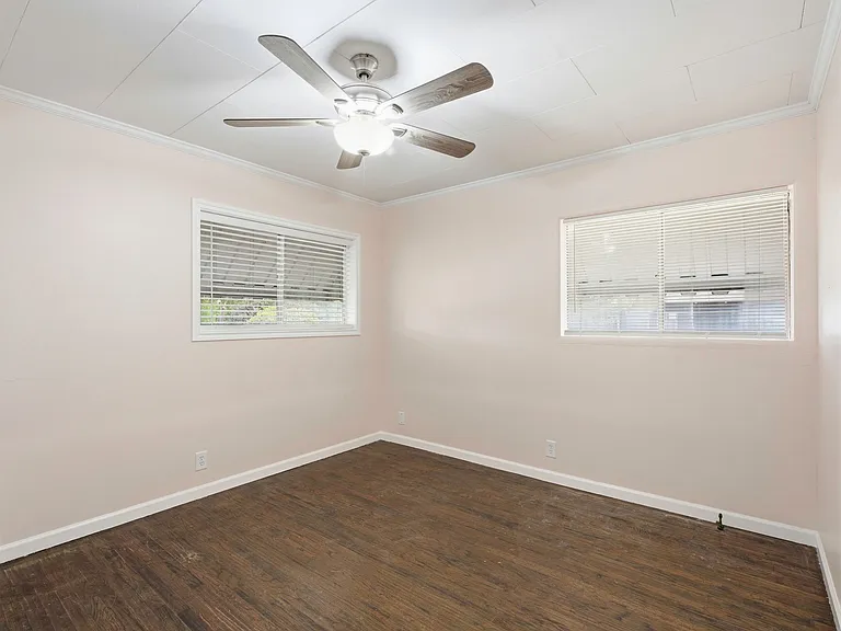 207 N Hartsdale Ave — Photo 13