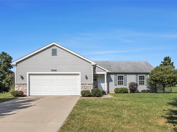 6727 Avalon Dr SE, Caledonia, MI 49316