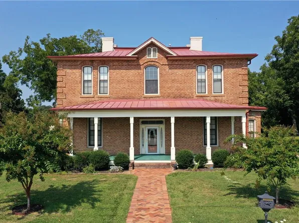 318 Camden Rd, Wadesboro, NC 28170