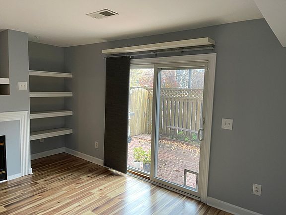 3rd image of 504 N Thomas St APT B
