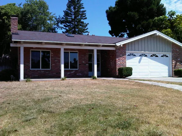 3965 Scott Dr, Carlsbad, CA 92008
