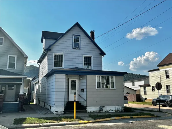 1239 6th Ave, Ford City, PA 16226