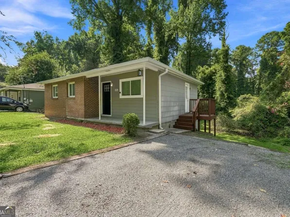 2889 Delray Dr NW, Atlanta, GA 30318