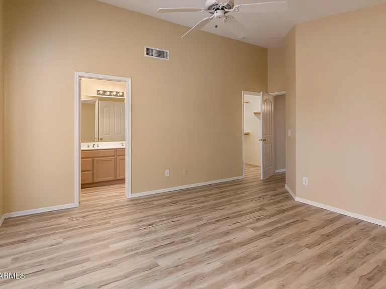 12566 W Palm Ln — Photo 11