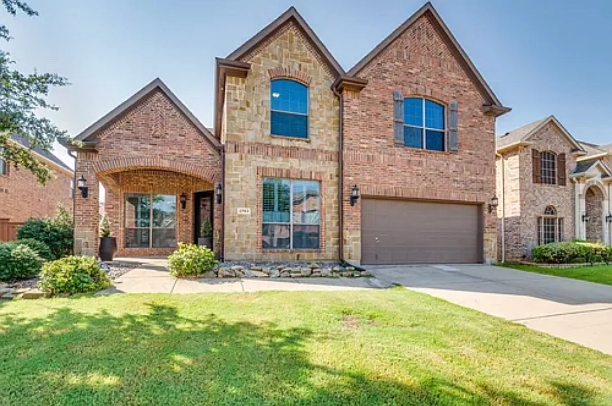 5 bed, 3662 sqft, $3,900 — Photo 1