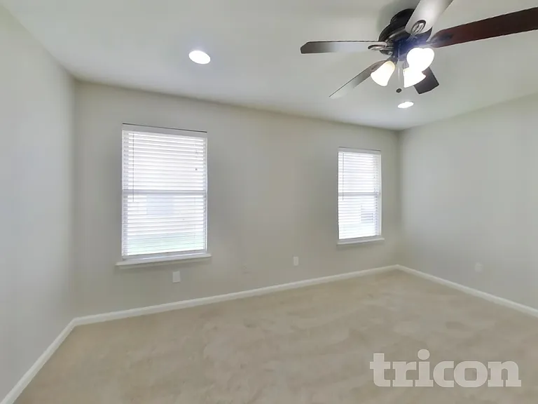 656 Sunny Stroll Dr — Photo 7