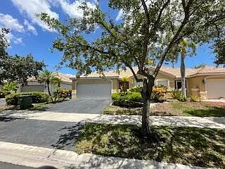 3 bed, 2.0 bath, 1535 sqft, $4,000 — Photo 2