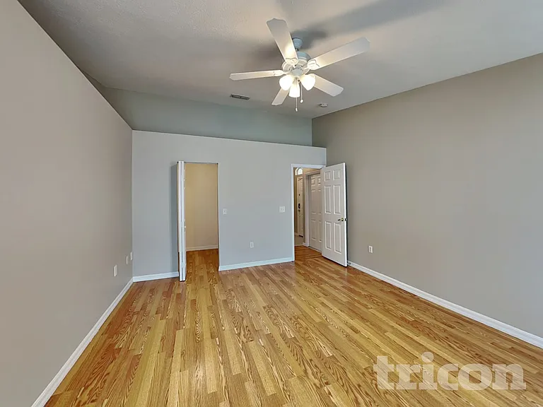 11008 Millbury Ct — Photo 9