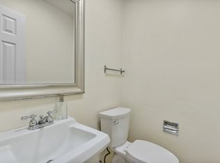 74 View St W #R, Greenwich, CT 06830