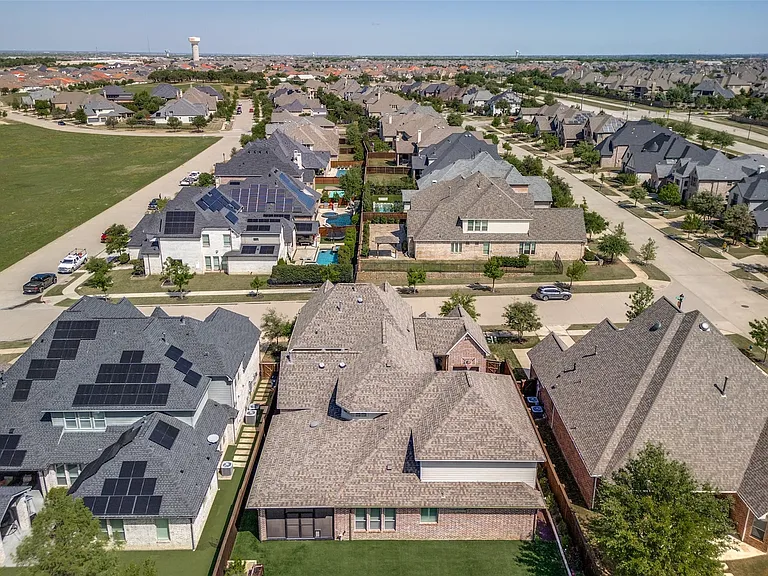 1071 Jennala Dr — Photo 33