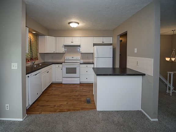 4th image of 3411 Sierra St