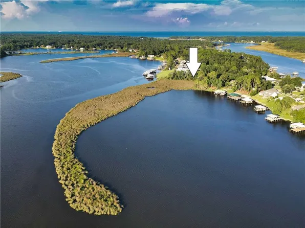 3850 Bebee Point Dr, Theodore, AL 36582