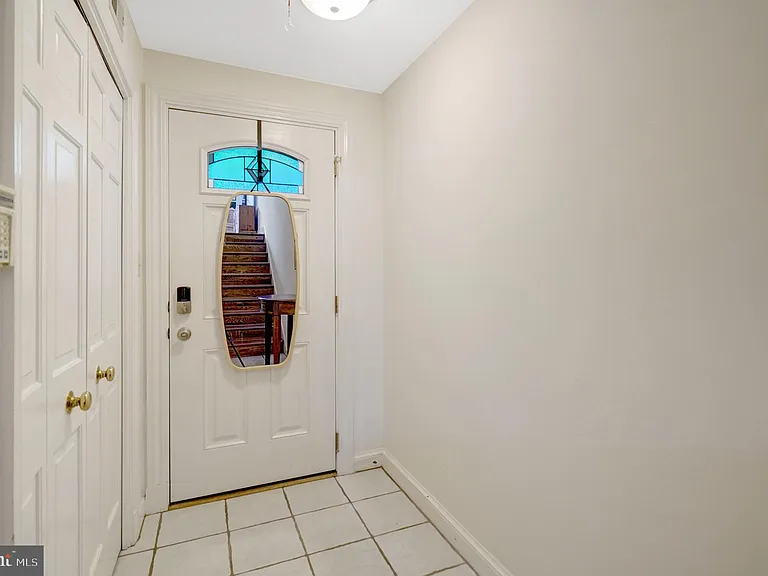 117 Princess St — Photo 2