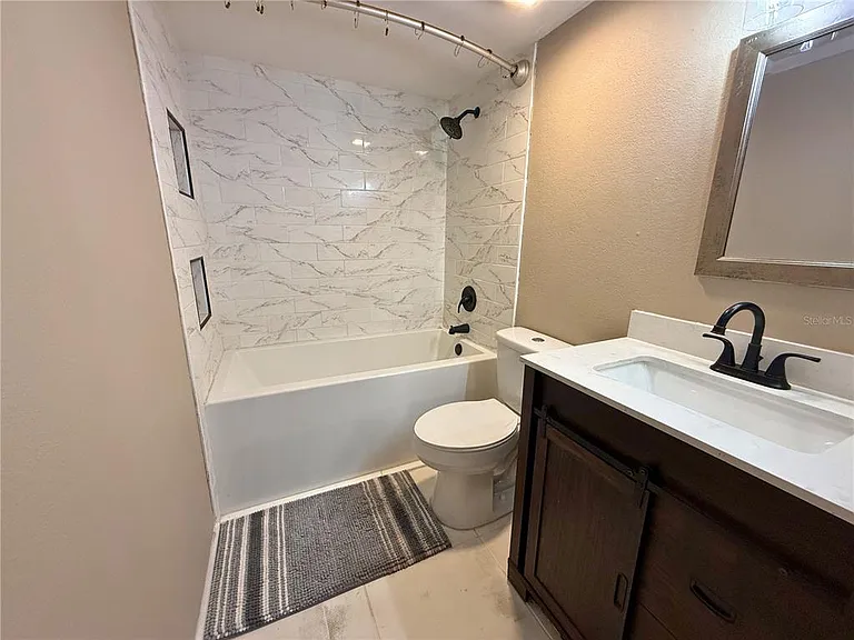 4821 W McElroy Ave #D210 — Photo 8