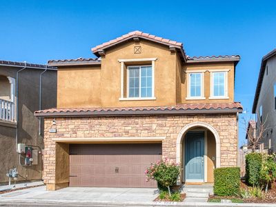 6044 E Bishop Ln, Fresno, CA, 93727