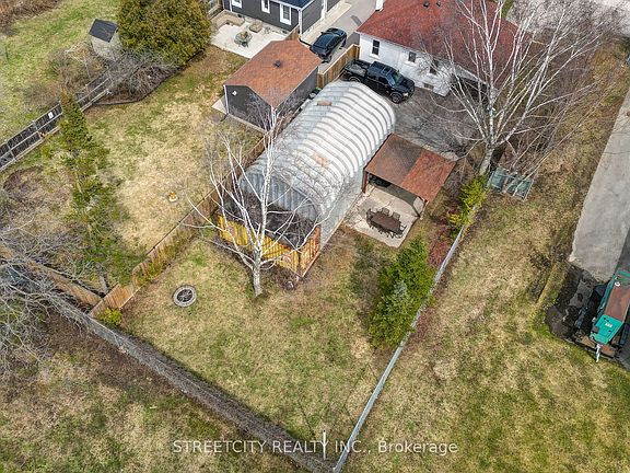 5th image of 483 Clarke Rd