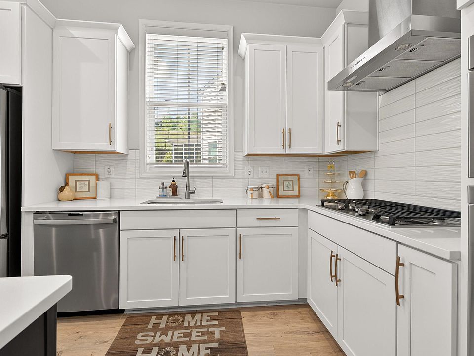 1st image of 4746 Loyola Way