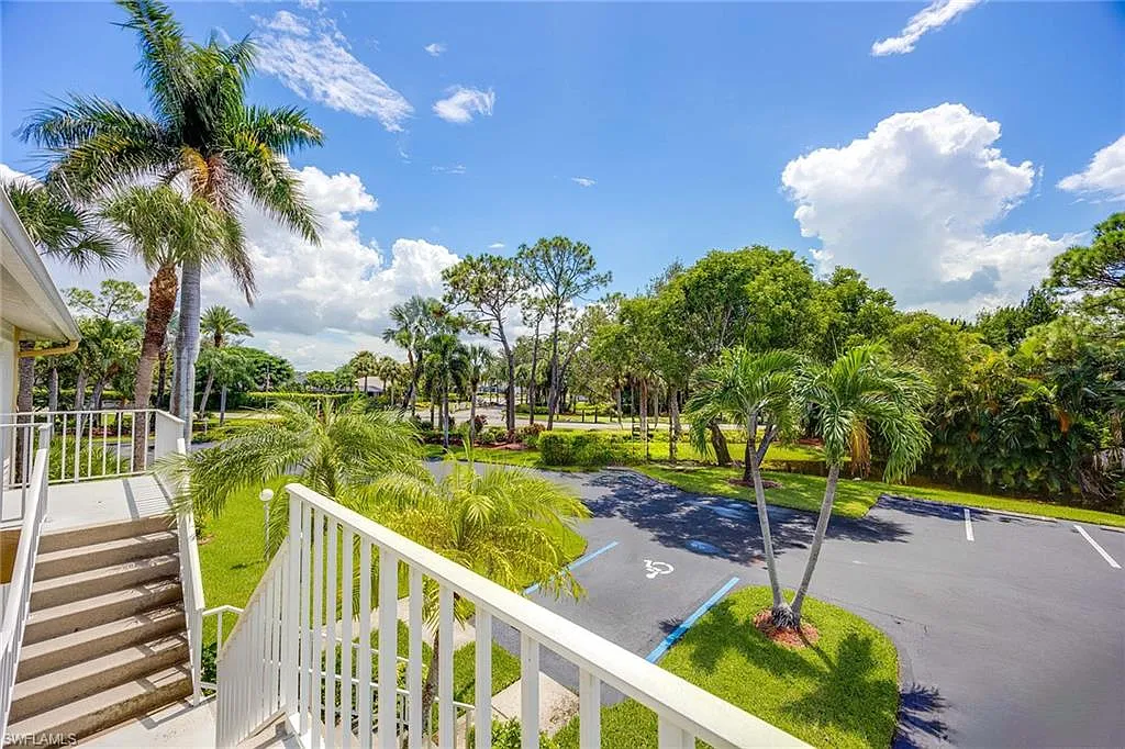 2 bed, 2.0 bath, 1300 sqft, $6,000 — Photo 4