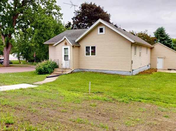 121 N 2nd St, Kiester, MN 56051