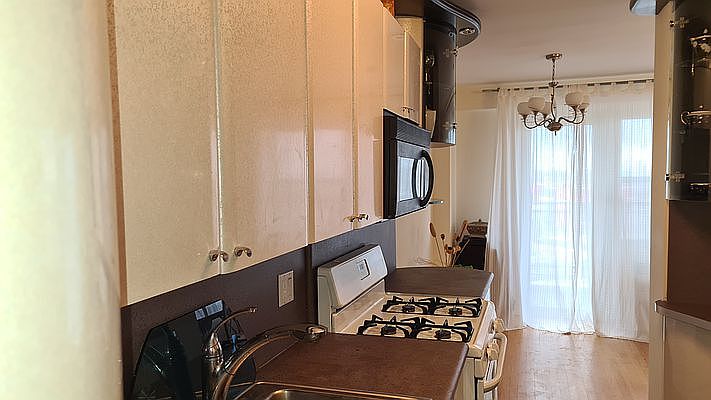 1st image of 2930 W 5th St APT 15