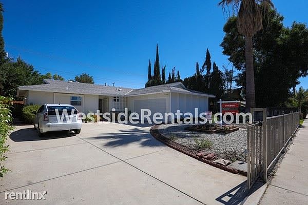 1st image of 22501 Burton St
