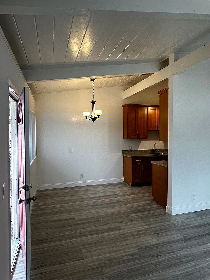410 Monte Diablo Av. — Photo 1