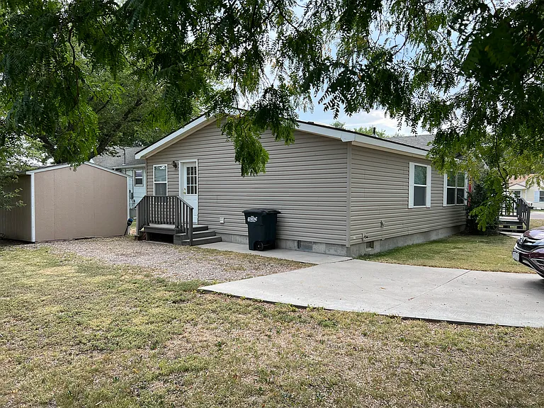 130 Stone Ct — Photo 3