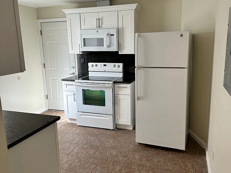 131 Mill St #2 — Photo 7