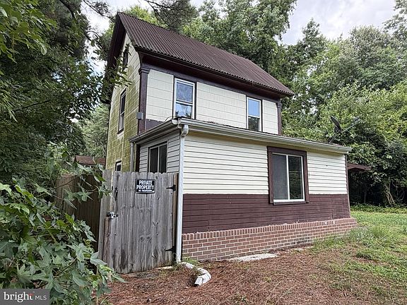 3rd image of 27834 Fairmount Rd