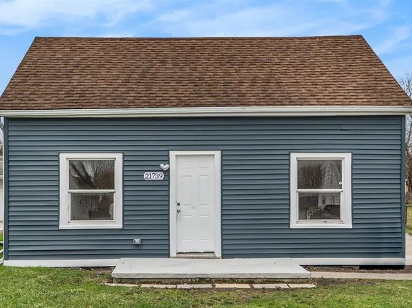 21739 Elroy Ave, Warren, MI 48089
