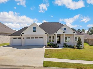 1650 Dolphin Dr, Conway, AR 72034