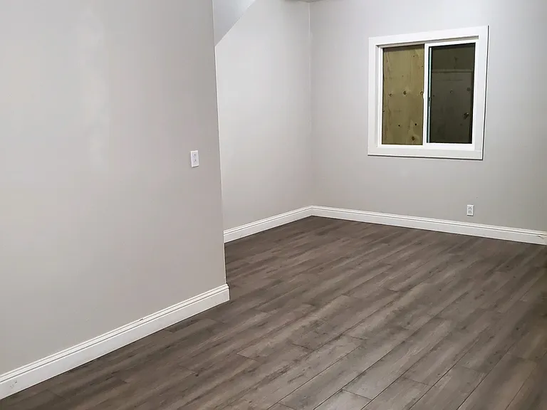 3024 E Illinois Ave — Photo 6
