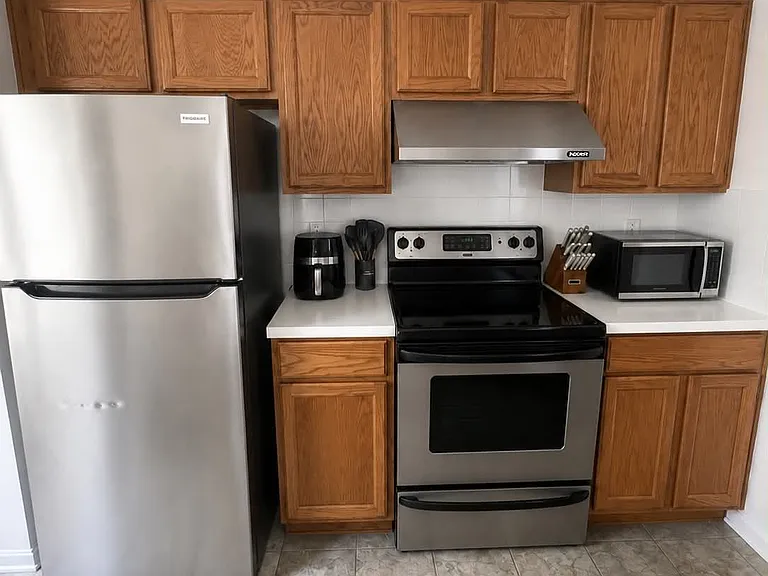 5931 Green Meadow Way — Photo 9
