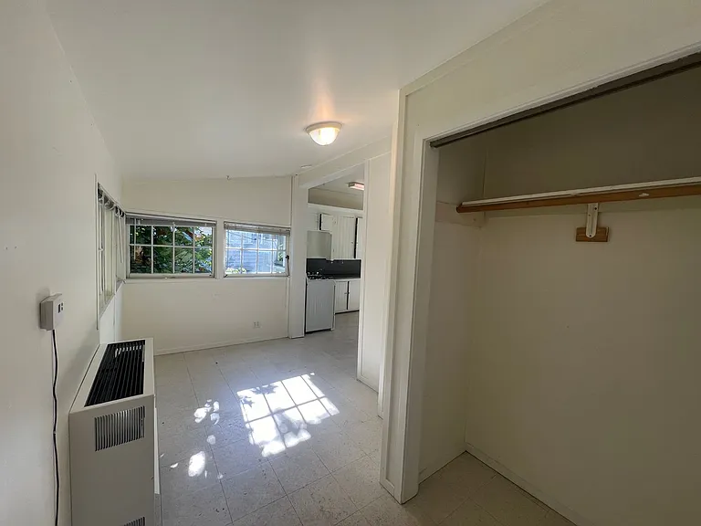 920 N Garden St #3 — Photo 3