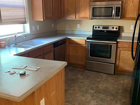 4th image of 16036 N 74th Dr