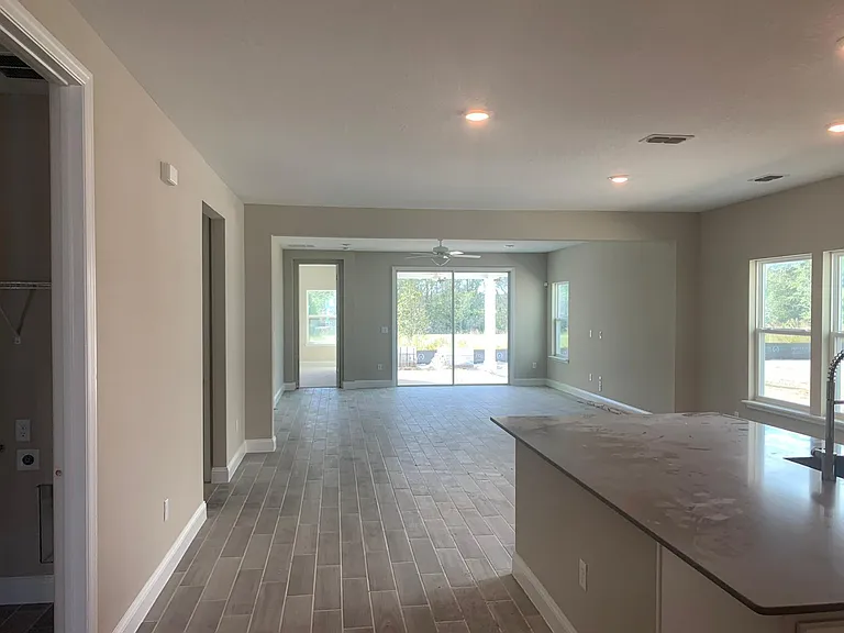 243 Ridgewind Dr — Photo 3