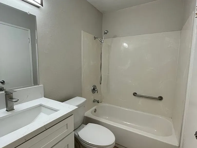7531 Knott Ave — Photo 11